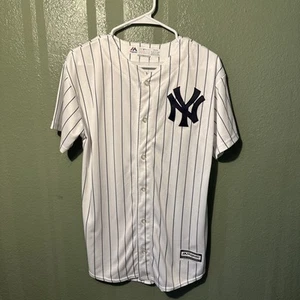 NWOT Youth XL 18/20 Majestic MLB New York Yankees Home Pinstripes Jersey White - Picture 1 of 4