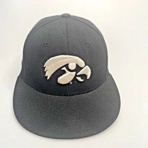 Iowa Hawkeyes Zephyr Black/White Fitted Hat Cap Size 7 Baseball - Picture 1 of 10
