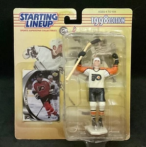 1998 Eric Lindros Kenner Starting Lineup SLU Figura & Carta Sigillata Nuovissima - Foto 1 di 2