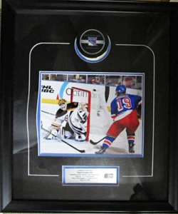Foto NY Rangers Gómez #19 Goal #2 Puck Rangers vs Bruins enmarcada 8x10 MSG 48 - Imagen 1 de 8