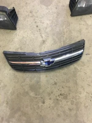 Chevrolet Impala 2001 parrilla OEM 00-05 IMPALA PARRILLA Foto 1 de 3