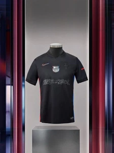 FC Barcelona x Travis Scott Black Away Jersey Men's - Large IN HAND - Picture 1 of 4