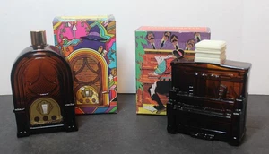 2 Vintage Avon Aftershave Dekanter Neu Voll Das Radio Und Das Klavier Mit Boxen - Bild 1 von 5