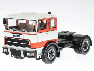 Fiat 619 N1 white-lightrot 1980 LKW Truck diecast model car IXOTR093 IXO 1:43 - Image 1 of 4