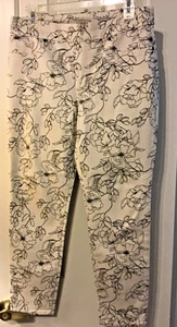 Chicos Jeggings elfenbein schwarz Blumendruck Größe 6 normal Knöchel STRETCH bequem - Bild 1 von 6