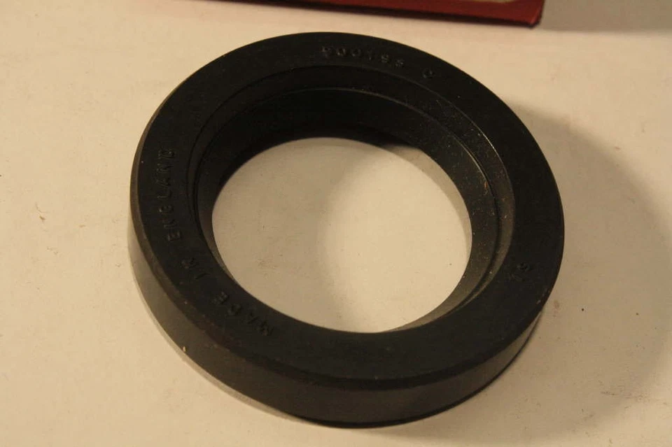 Sello del eje de transmisión para Hillman Sunbeam Imp 9102229 Nuevo de Lote Antiguo Foto 1 de 4