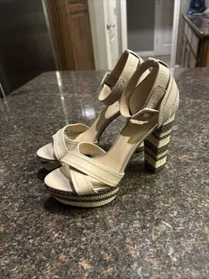 LUCHO Browns Rafaela Plataforma Tacones Correas al Tobillo Talla 7 Orig. $350. Nunca usado Foto 1 de 4
