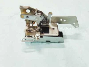 Cerradura de puerta asirio lado derecho VNL VT 20588326 3175724 SE ADAPTA A VOLVO - Imagen 1 de 2