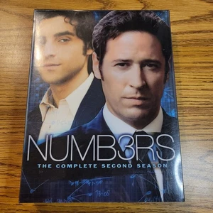 Numb3rs - The Complete Second Season - Picture 1 of 3