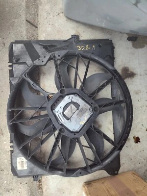 MONTAJE VENTILADOR RADIADOR BMW 128i 325i 323i 330i 328i Años 2006---2013 Foto 1 de 4