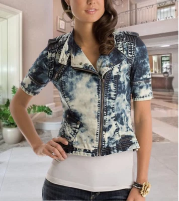 $108 Guess Jeans Para Mujer Chaqueta Denim Estilo Lavado Ácido Cremallera Acentos Elásticos talla S Foto 1 de 4