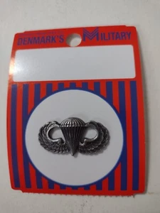 U.S. BASIC PARACHUTIST JUMP WING MANUFACTURED BY DENMARK MILITARY :VA24-1 - Picture 1 of 3