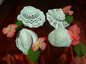 pour créations 4futurs chapeaux poupées ,coton ,crochet main et fleurs  - Picture 1 of 4
