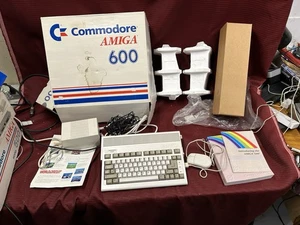 Commodore Amiga 600 - Zdjęcie 1 z 14