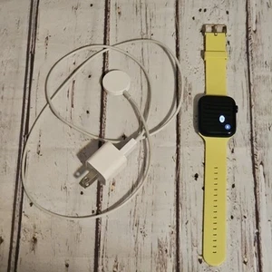 Apple Watch Series 6 44mm (GPS + Cellular) Aluminum Navy Blue Cracked Back - Photo 1 sur 15