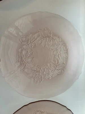 Винтажный французский Arcoroc розовое стекло розалина матовый набор из 11 тарелок 10 1/4» - Изображение 1 из 4