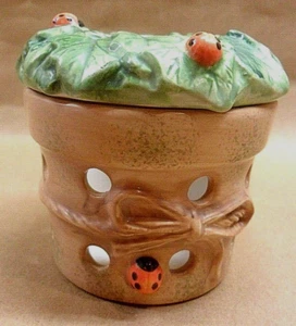 MARJOLEIN BASTIN 2 pc. TEALIGHT CANDLE HOLDER LADY BUG BASKET WITH GREENERY MINT - Picture 1 of 7