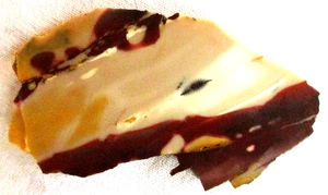 Mookaite Slab - Red - Gold - 156 Grams - Australia - Picture Jasper - Picture 1 of 2