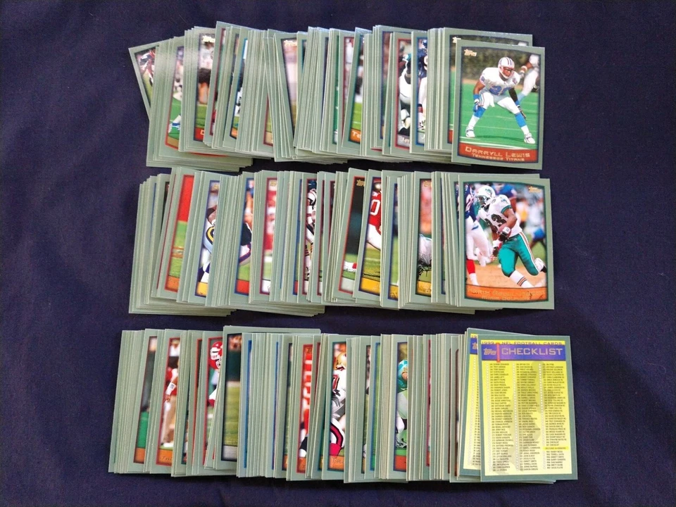 1999 Topps Football - - - Pick A Card - - - - Image 1 of 1