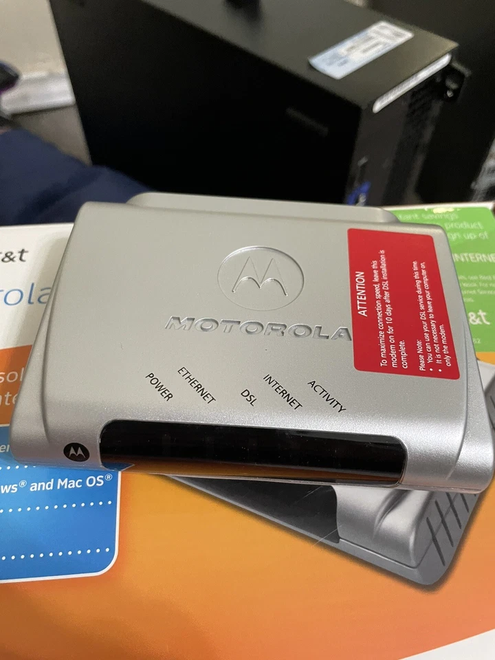 Módem DSL de Internet de alta velocidad Motorola 2210-02-1006, adaptador de fuente de alimentación Foto 1 de 1