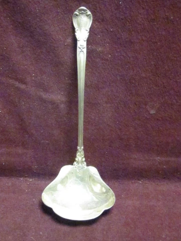Gorham Sterling Chantilly SAUCE CREAM LADLE 5 3/8"  33 grams  Monogram   M Cover