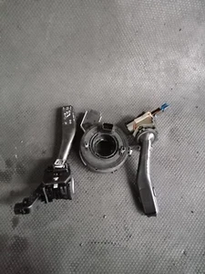 VOLKSWAGEN GOLF BLINKER WISCHERHALME MIT SQUIBRING 1K0959653C #3 Bj 2005 - Bild 1 von 4