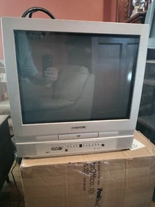 tv dvd combo - Picture 1 of 7
