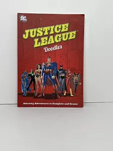 DC Comics Justice League Doodles: Amazing Adventures to Complete and Create - Foto 1 di 5