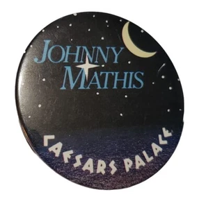 Vintage Johnny Mathis Caesars Palace Sicherheitsnadel Abzeichen 1990er Performance - Bild 1 von 3