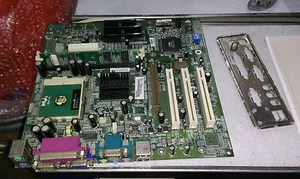 HP Brio D9840-60001 ATX Motherboard with SL4CD 800MHz CPU, 32MB & I/O Plate - Picture 1 of 1