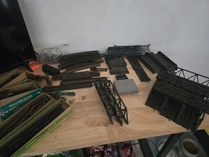 6+ Pounds Atlas Vintage HO Gauge Railroad Track Assorted Tracks Preowned - Picture 1 of 21
