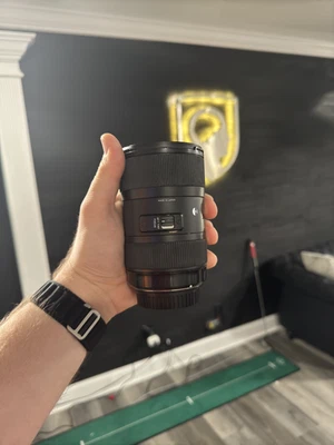 Sigma 18-35mm F1.8 Art DC HSM Lens for Canon DSLR Cameras Bundle - Image 1 of 2