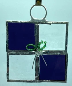 FF196 Stained Glass Suncatcher Hanging Christmas Mini Parcel Present 5.5cm Purpl - Picture 1 of 2