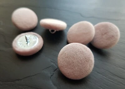 Light pink velvet covered buttons 14, 19, 23, 25 or 31mm , sets of buttons - Image 1 of 4