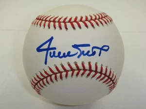 AUTOGRAFO BASEBALL WILLIE MAYS PSA/DNA FIRMATO UFFICIALE RAWLINGS MLB SELIG I78622 - Foto 1 di 3