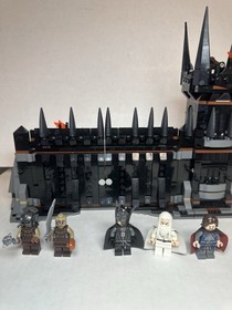 Lego 79007 The Lord of the Rings Battle at the Black Gate with 5 Minifigures