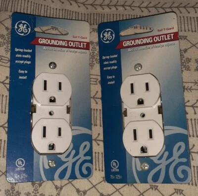 Pacote com 2 tomadas de aterramento GE4070-7 listadas UL, 125 volts, 15 AMP - Branco - Imagem 1 de 2