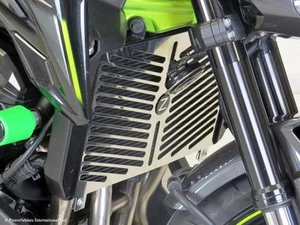 GRIGLIA RADIATORE KAWASAKI Z900 17 ACCIAIO INOX - Foto 1 di 1
