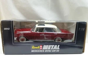 Revell 1/18 MERCEDES BENZ 220 SE brown white Classic German Car Boxed - Picture 1 of 6