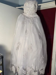 Private Collection Brautkleid ~ Größe 6 - Bild 1 von 9