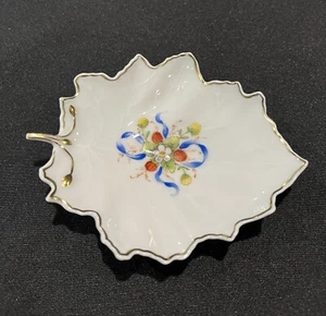 Hochst Hand Painted Porcelain Strawberries and Bows Leaf Shaped Dish #1 New - Picture 1 of 4