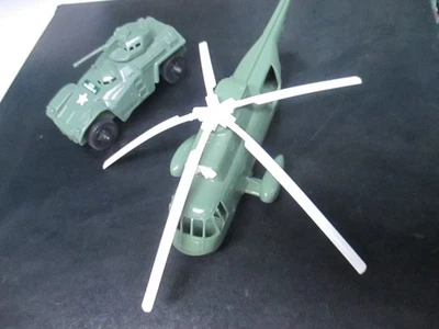 De colección Plástico Procesado Ejército TANQUE Y HELICÓPTERO Juguete EE. UU. 7590 7190 Militar Foto 1 de 4