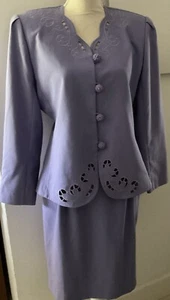 Executive Collection Vintage Lavender Purple Embroidered Suit . Size 12 p - Picture 1 of 7