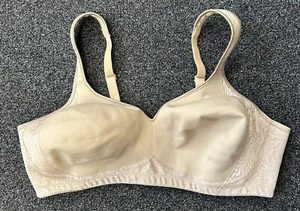 E5274 Playtex Damen-BH 18 Stunden 42C NUDE 4049 nahtlos bügellos seitlich glättend - Bild 1 von 7