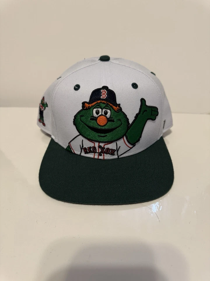 Boston Red Sox Wally The Green Monster SnapBack Gorra Gorra Blanca MLB Para Hombres Foto 1 de 4