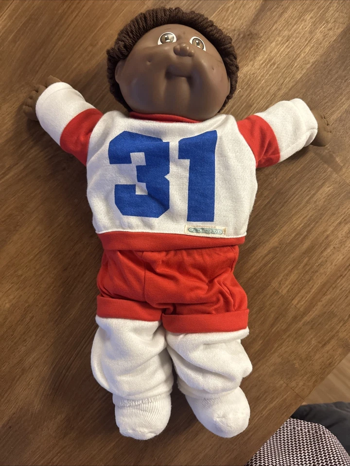 Cabbage Patch Kid Boneca Antiga Anos 80 31 Roupa Jogger Olhos Castanhos Cabelo Castanho - Imagem 1 de 4