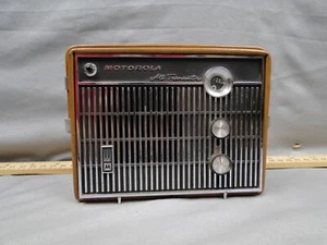 Vintage Motorola All Transistor Radio Model X48N not Working - Picture 1 of 15