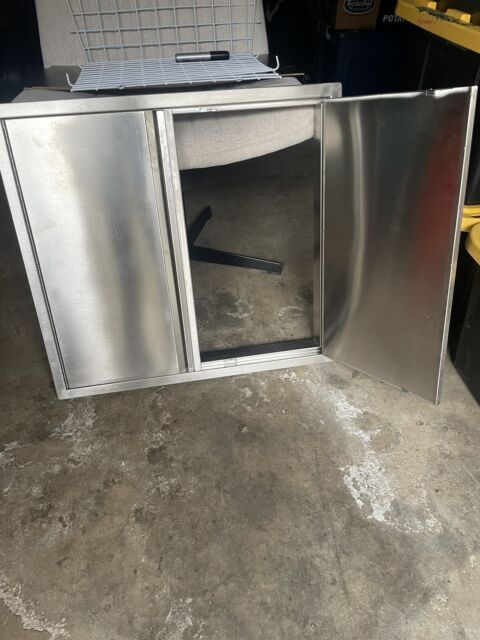 VEVOR VEVOR 30 tiradores cuadrados para gabinetes de cocina de acero  inoxidable 96 mm