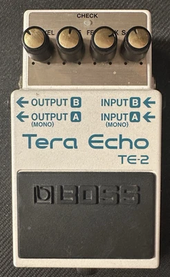 Pedal de efeitos de guitarra BOSS TE-2 Tera Echo - Imagem 1 de 4