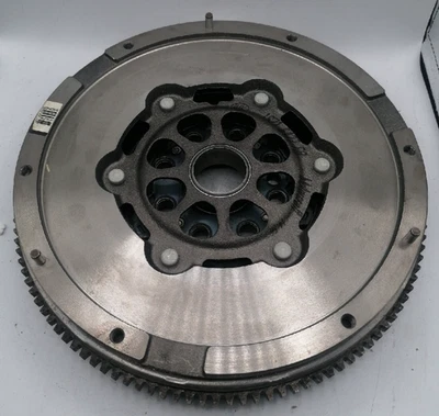 Flywheel 2.0L DURATORQ DI (115PS) Original Ford Mondeo 2000-2007 Genuine 1128990 - Image 1 of 4